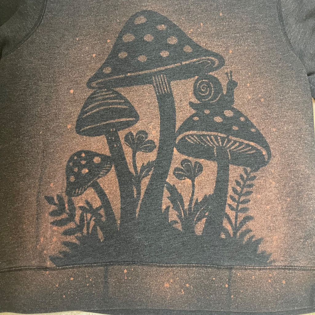 Gray Mushroom Cluster Sweatshirt Men's XL