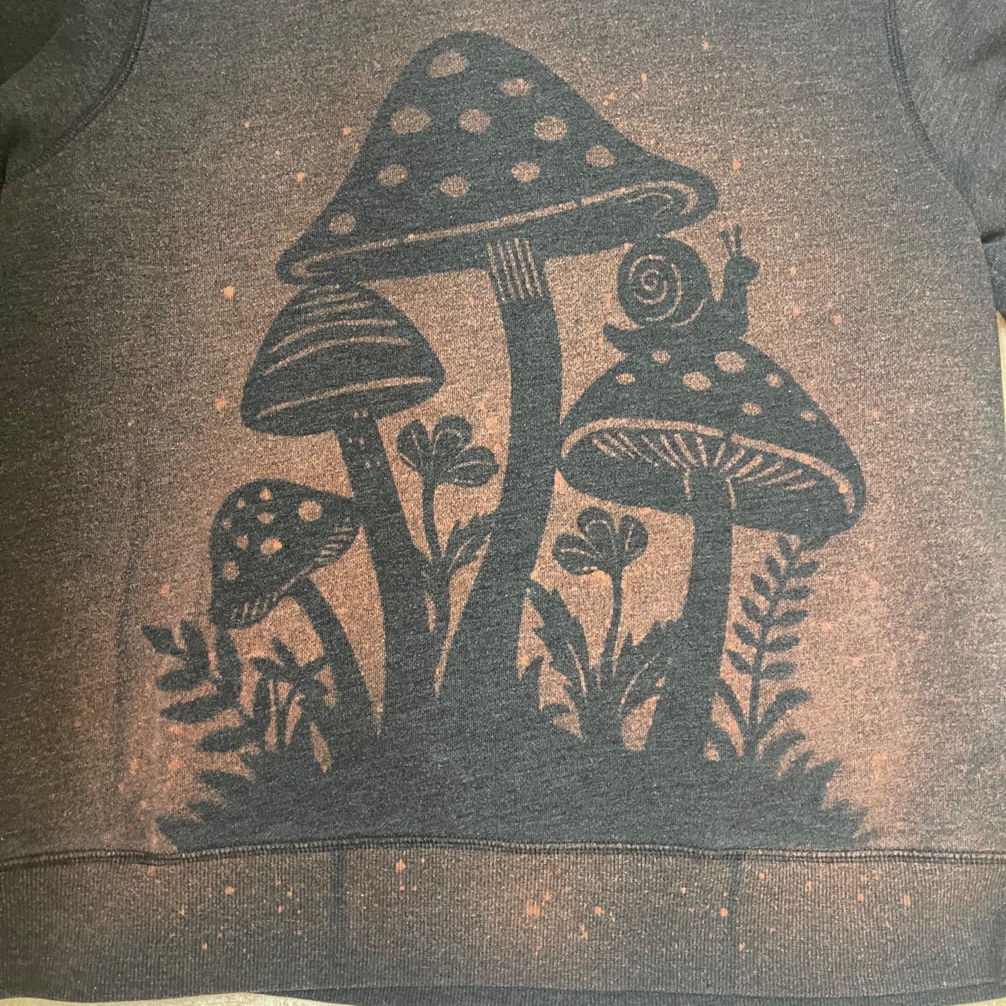 Gray Mushroom Cluster Sweatshirt Men's XL